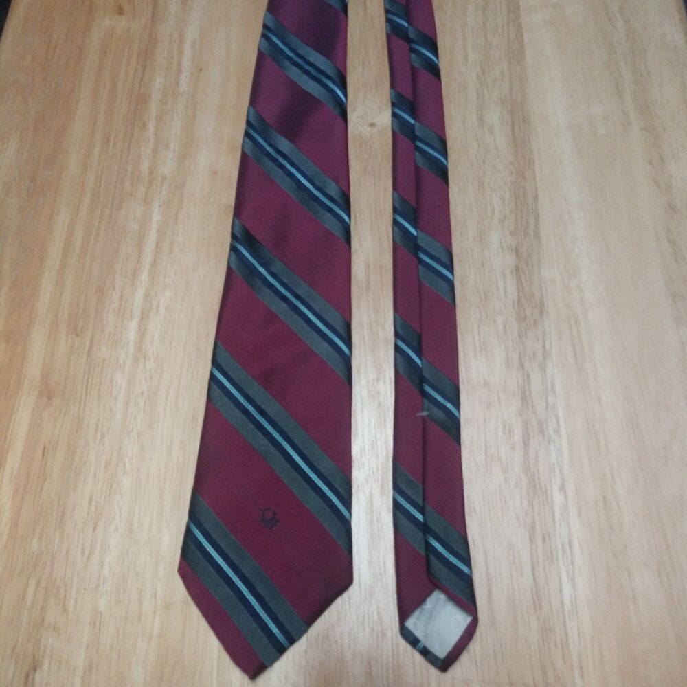 Christian Dior Repp Silk Striped Tie Burgundy with Grey and black 3.5X55.75"